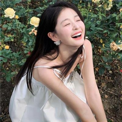 北极百货的秋乃小姐